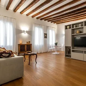 Ca' Delle Acque Deluxe R&r , Venice Italy