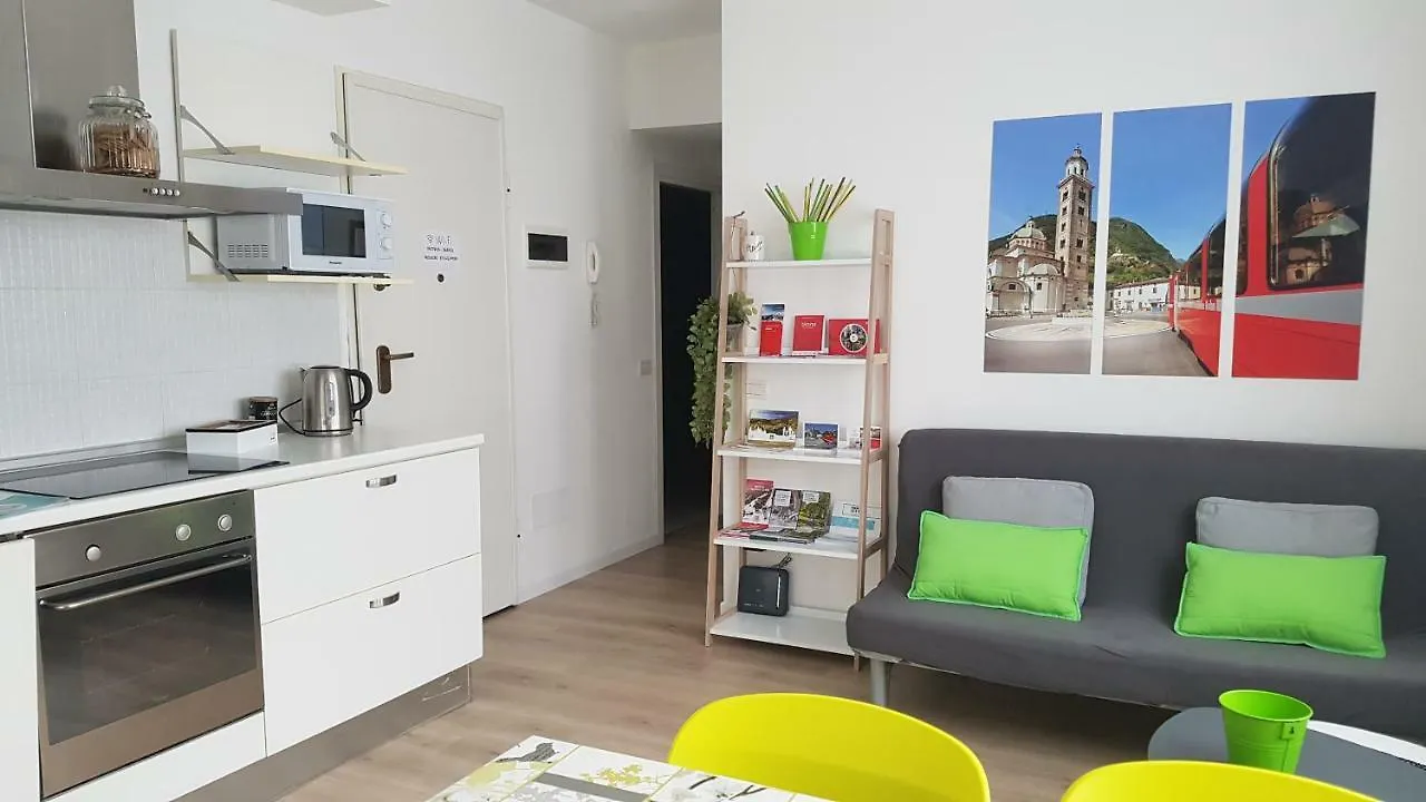 Le Stanze Del Trenino Rosso Apartment Tirano 0*,